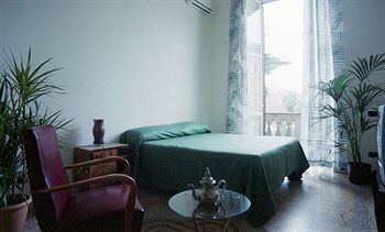 Gasthof Mr Frills 2*